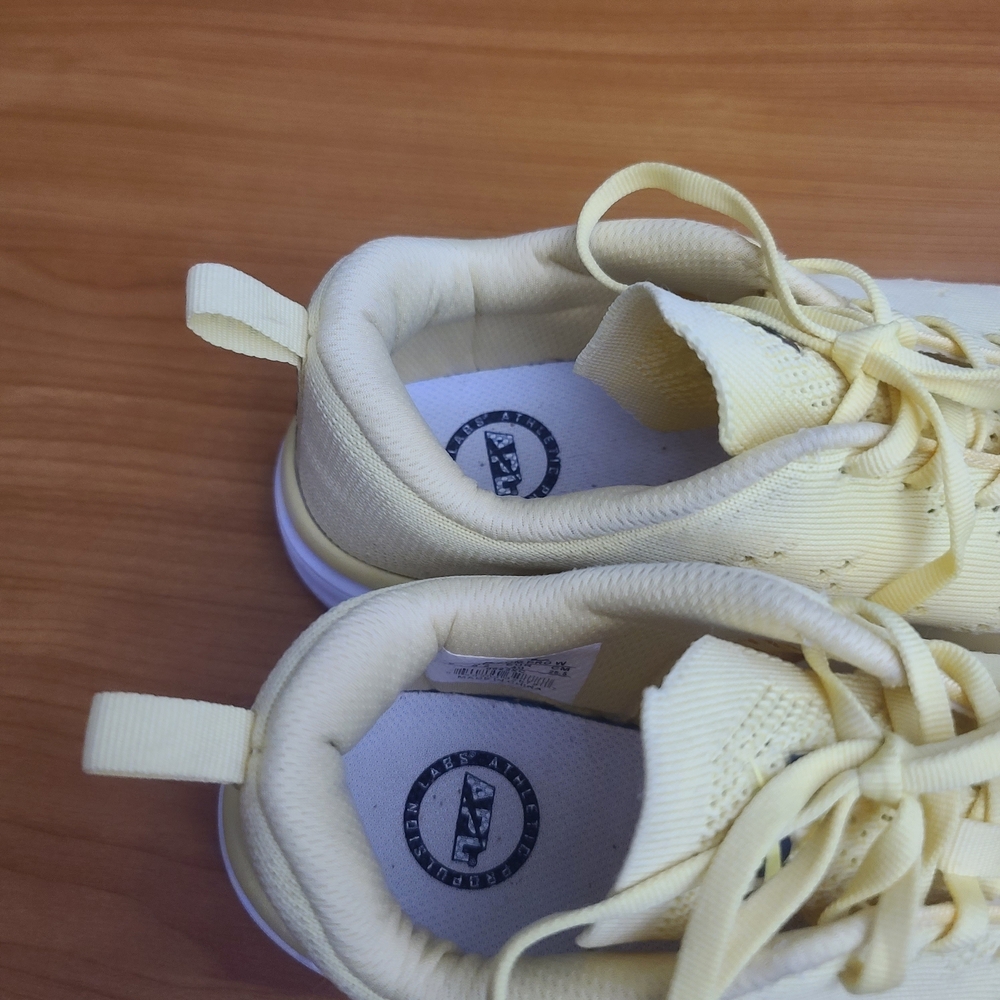 APL Athletic Propulsion Labs Shoes Techloom Pro  Women's  Yellow White Sz 9‎ - Picture 6 of 9